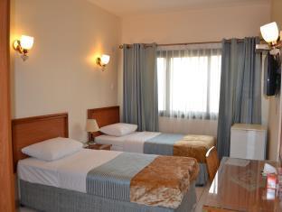 Tara Hotel ドバイ エクステリア 写真